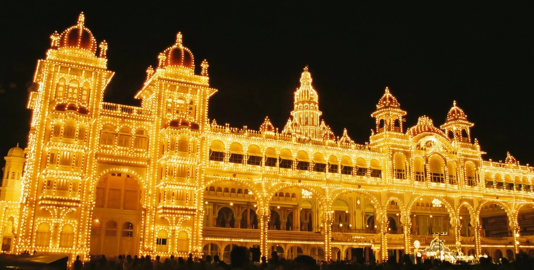 mysore dasara torchlight parade timings
