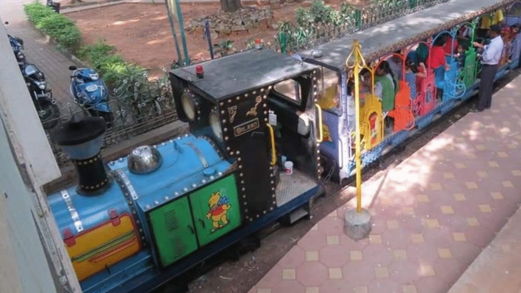 cubbon park toy train