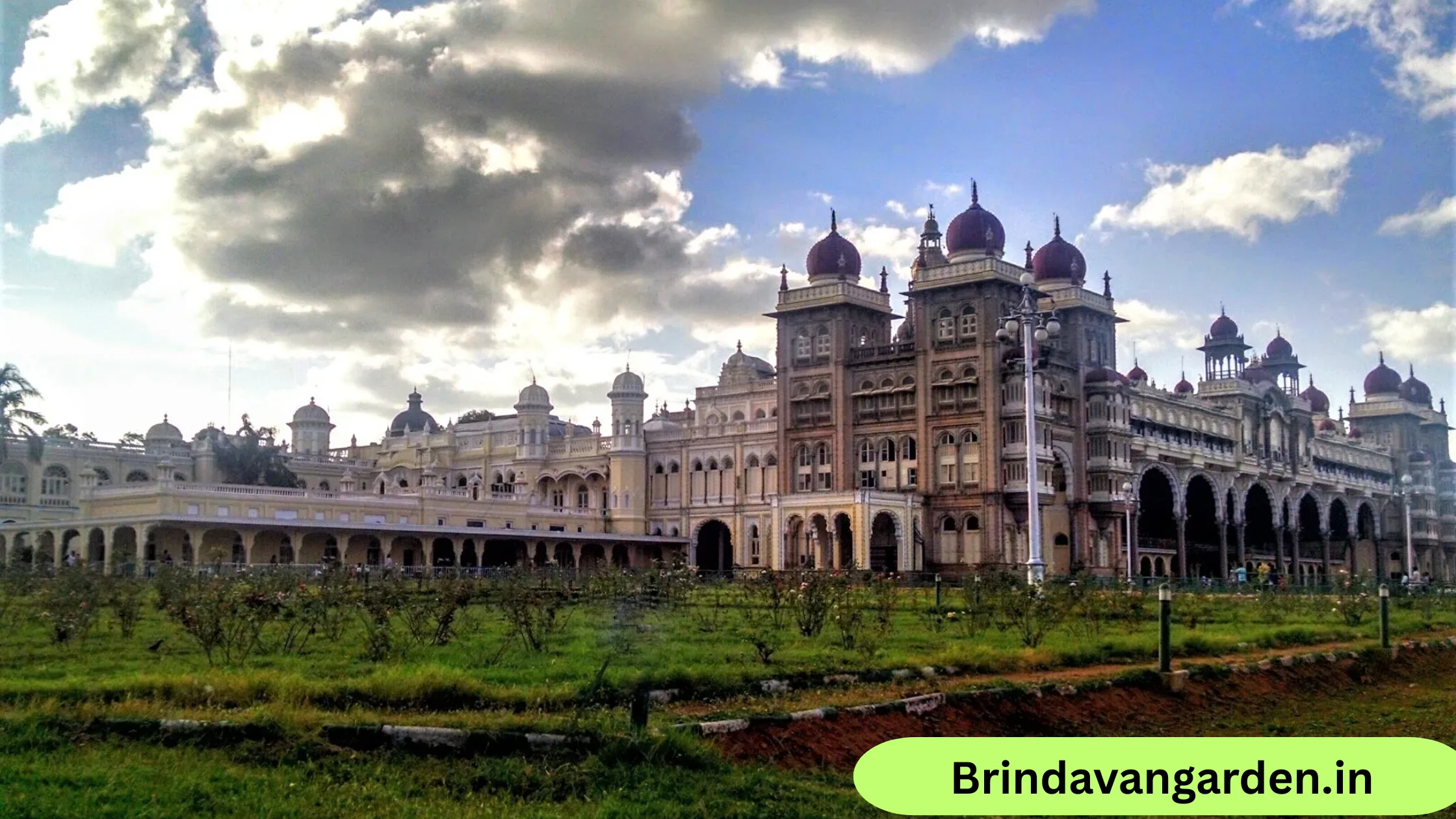 mysore palace opening time